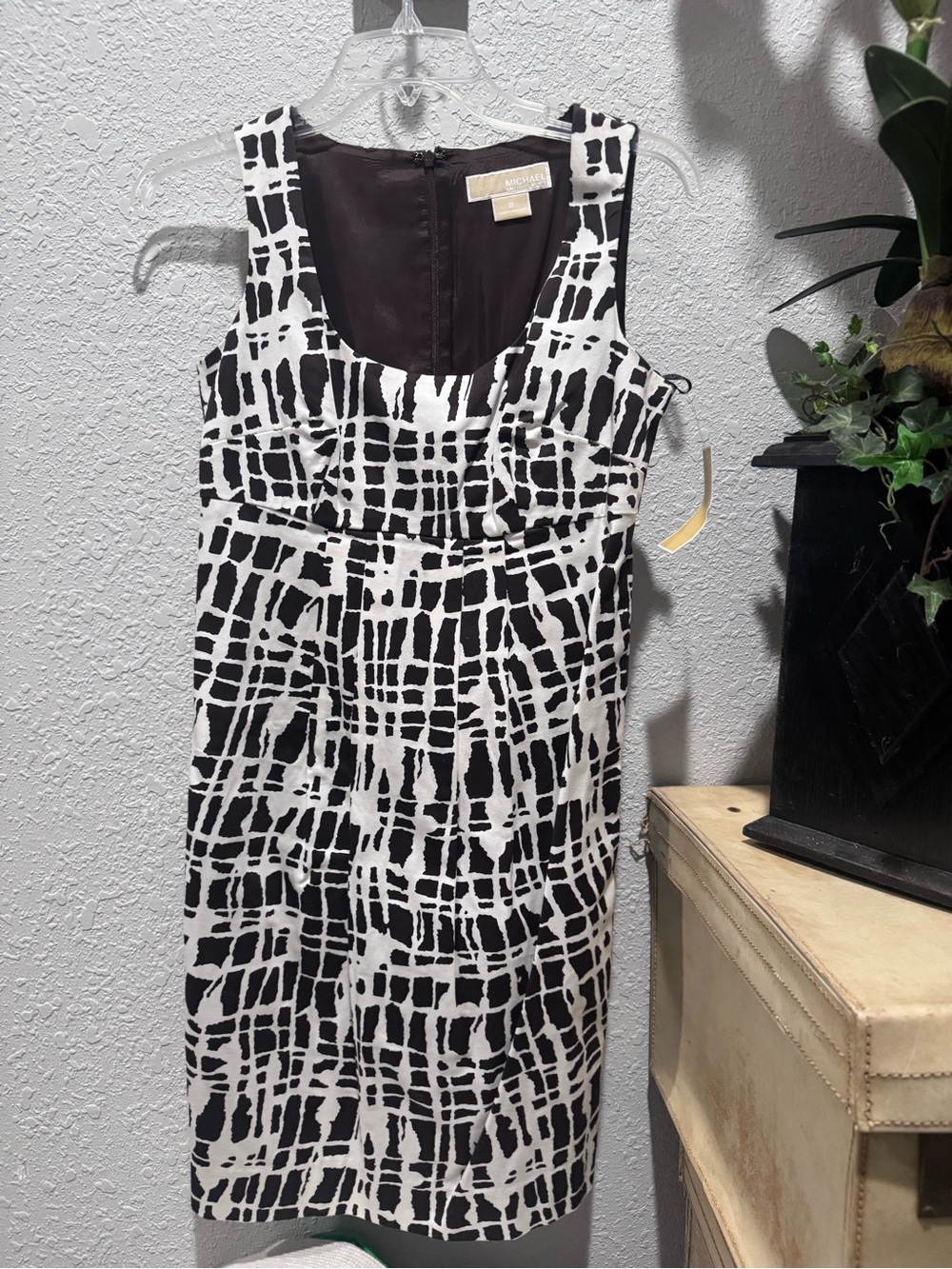Sleeveless Brown & White Grid Print Sheath Dress